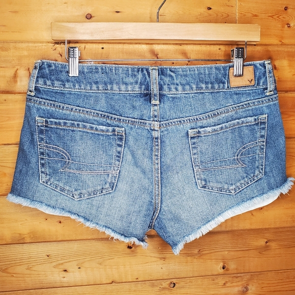 ❤️ American Eagle blue denim shorts silver glitter stars in the pockets … - Picture 4 of 7